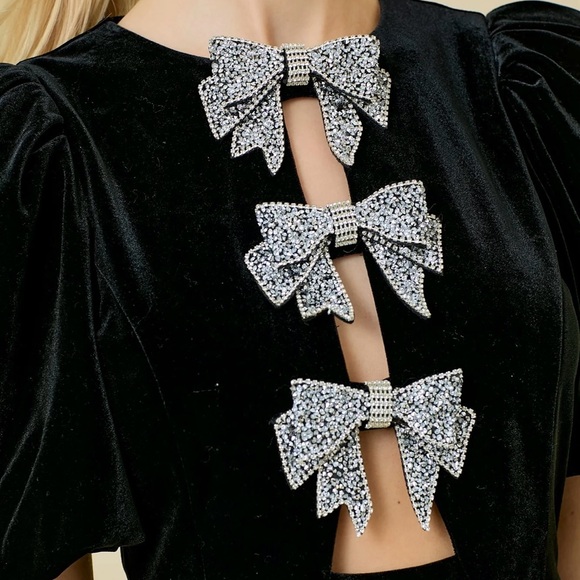 NWT Mainstrip Elegant Black Velvet Mini Dress with Bow Accents! SZ Lg - Picture 8 of 10